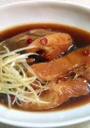 ちょっとピリ辛なカレイの煮つけ-レシピのメイン写真