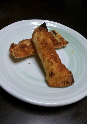 餃子の皮で☆おつまみスティック♡-レシピのメイン写真