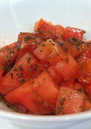 トマトのサラダ With ライムソース by 焼肉部 【クックパッド】 簡単