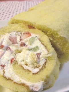 安いロールケーキをクリームたっぷりに♪①-レシピのメイン写真