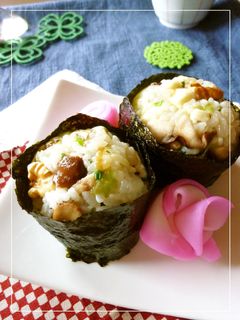 チーズ×椎茸×塩昆布×葱×胡桃のおにぎり-レシピのメイン写真