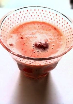 つぶつぶいちごの飲むヨーグルト♡-レシピのメイン写真