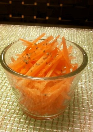 食卓に彩り！さっぱりにんじんサラダ☆-レシピのメイン写真