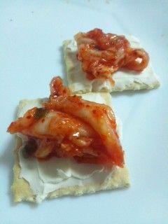 キムチ&クリームチーズ♡クラッカー-レシピのメイン写真