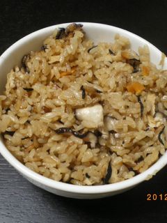 塩麹入り☆乾物で簡単炊き込みご飯-レシピのメイン写真