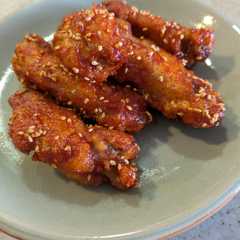 รูปของ 手羽中のヤンニョムチキン