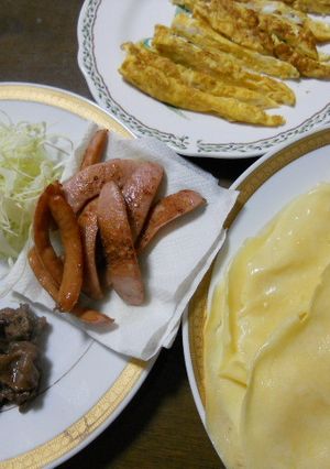 コナモン巻き　サラダとソーセージと焼肉-レシピのメイン写真