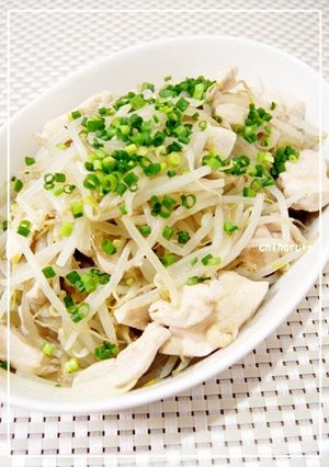 節約簡単☆*鶏むね肉ともやしの蒸し焼き*-レシピのメイン写真