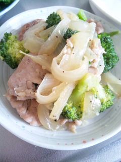 ブロッコリーと豚肉の塩麹ペッパー炒め-レシピのメイン写真