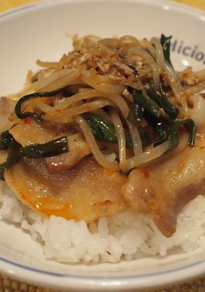 アジアの屋台風 オリエンタルな豚丼-レシピのメイン写真