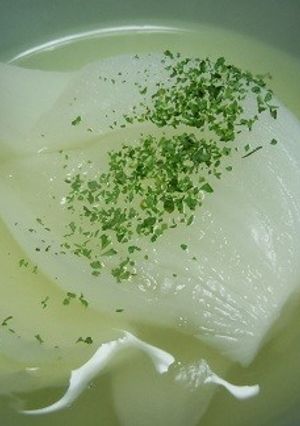 甘くて美味しい♪新玉ねぎの洋風おひたし-レシピのメイン写真
