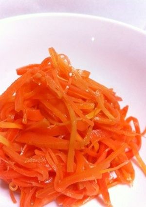 超簡単...丼で..5分...人参マリネ-レシピのメイン写真