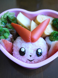 キャラ弁 ビクティニ♪-レシピのメイン写真