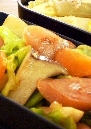お弁当に◎ウインナーと野菜のマヨぽん炒め-レシピのメイン写真
