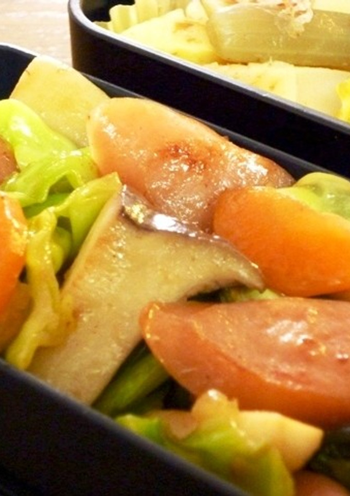 お弁当に◎ウインナーと野菜のマヨぽん炒め-レシピのメイン写真