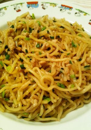 簡単美味！ひき肉と葱のオイスター焼きそば-レシピのメイン写真