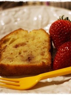 ホワイトチョコといちごジャムのパウンド-レシピのメイン写真