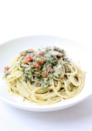 【ベーコンとトマトのジェノベーゼパスタ】-レシピのメイン写真