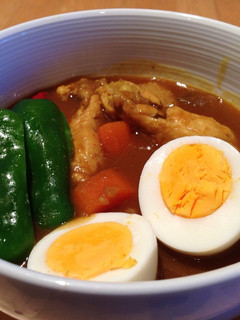 手羽元を煮込んだ簡単スープカレー-レシピのメイン写真