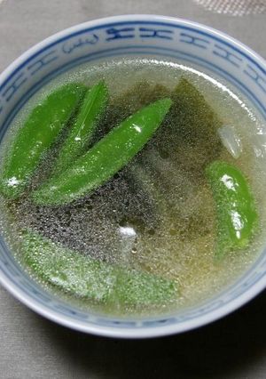 わかめとスナップエンドウの中華スープ-レシピのメイン写真