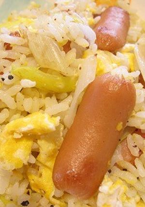 皮なしウィンナーのピリ辛チャーハン-レシピのメイン写真