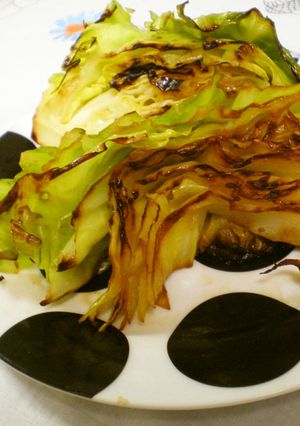 焼くだけ♪焼きキャベツのショウガ醤油がけ-レシピのメイン写真