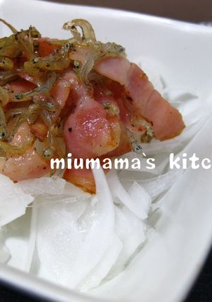 ＊ベーコンとじゃこの新玉ねぎサラダ＊-レシピのメイン写真