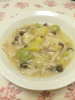 『塩麹サン☆鶏肉とそら豆の塩炒め煮』-レシピのメイン写真