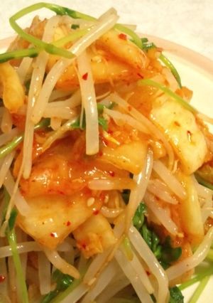 豆苗ともやしの簡単キムチ和え-レシピのメイン写真