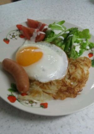 ハッシュドポテトの目玉焼きのせ-レシピのメイン写真