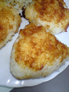 パックに残った味噌で、焼きおにぎり♪-レシピのメイン写真