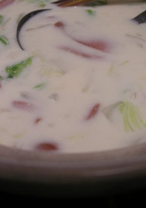 白菜とウィンナーの豆乳仕立て鍋-レシピのメイン写真