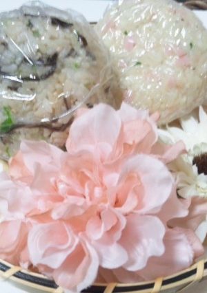 塩昆布と三つ葉のおにぎり-レシピのメイン写真