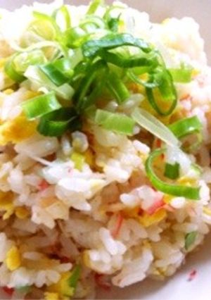簡単ランチ！カニカマ★チャーハン-レシピのメイン写真