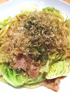 ベーコン&キャベツの焼きうどん-レシピのメイン写真