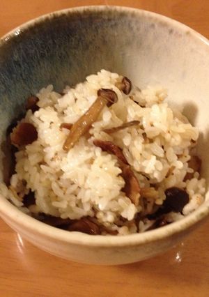 めんつゆで簡単♪きのこと豚バラ混ぜご飯-レシピのメイン写真