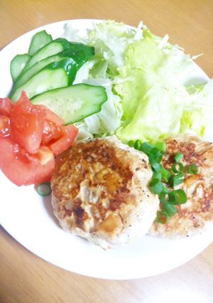 高野豆腐の入った鶏つくね風ハンバーグ-レシピのメイン写真
