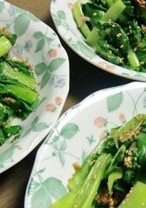 料理のための清酒とおかかで多めの小松菜を-レシピのメイン写真