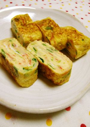お弁当に☆カニカマと貝割れの卵焼き-レシピのメイン写真