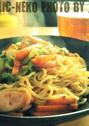 ウインナーとガラスープでお手軽塩焼きそば-レシピのメイン写真