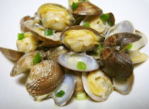 ～✿あさり酒蒸し✿～にんにくバターで旨味-レシピのメイン写真