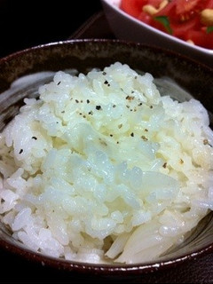 炊飯器調理*新たまねぎの炊き込みごはん-レシピのメイン写真