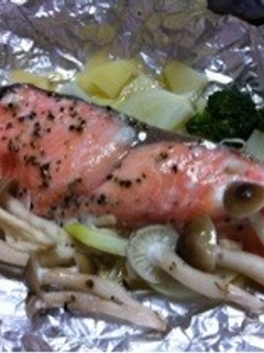 塩麹でつけた鮭のホイル焼き-レシピのメイン写真