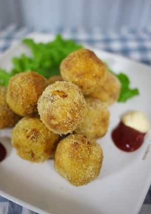 コロコロチーズinコロッケ-レシピのメイン写真