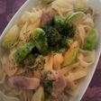 芽キャベツと塩麹チキンのパスタソース