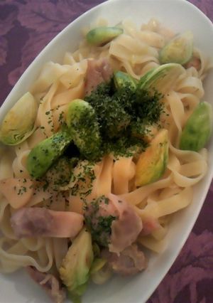 芽キャベツと塩麹チキンのパスタソース-レシピのメイン写真