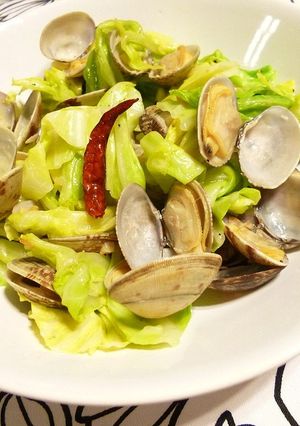 春キャベツとアサリのペペロンチーノ-レシピのメイン写真