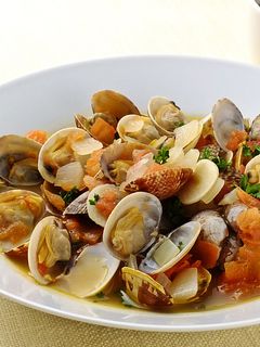 アサリとトマトのワイン蒸し-レシピのメイン写真