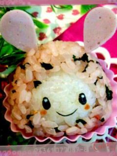 おにぎり**ウサギ被りちゃん-レシピのメイン写真