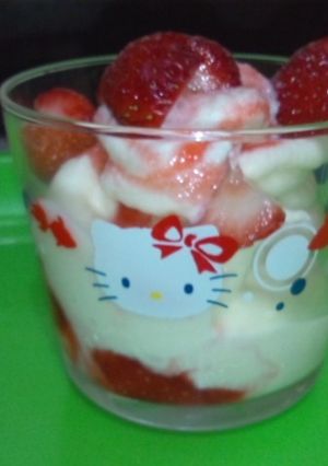 クーリッシュdeいちごパフェ-レシピのメイン写真